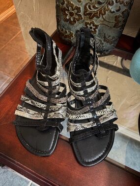 Women's Black Snake-Print Strappy Gladiator Sandals
